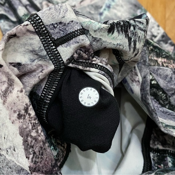 Lululemon Wunder Under High Rise Tight Springscape Multi Printed Leggings Size 4 - Picture 13 of 14